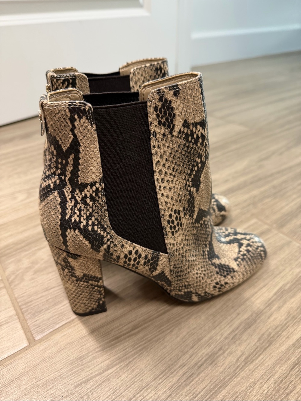 Sam Edelman Chelsea Ankle Boots